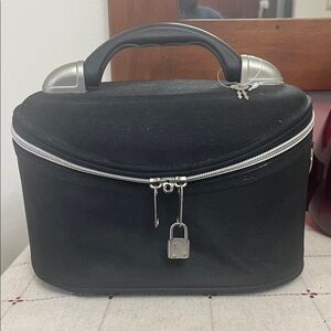 Cosmetic toiletry hard case with Lock and keys